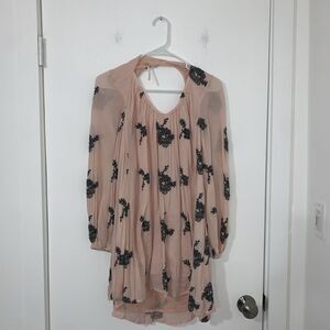 Free People size XSmall Women’s Emma Pink Gray Floral Embroidered Dress Pockets
